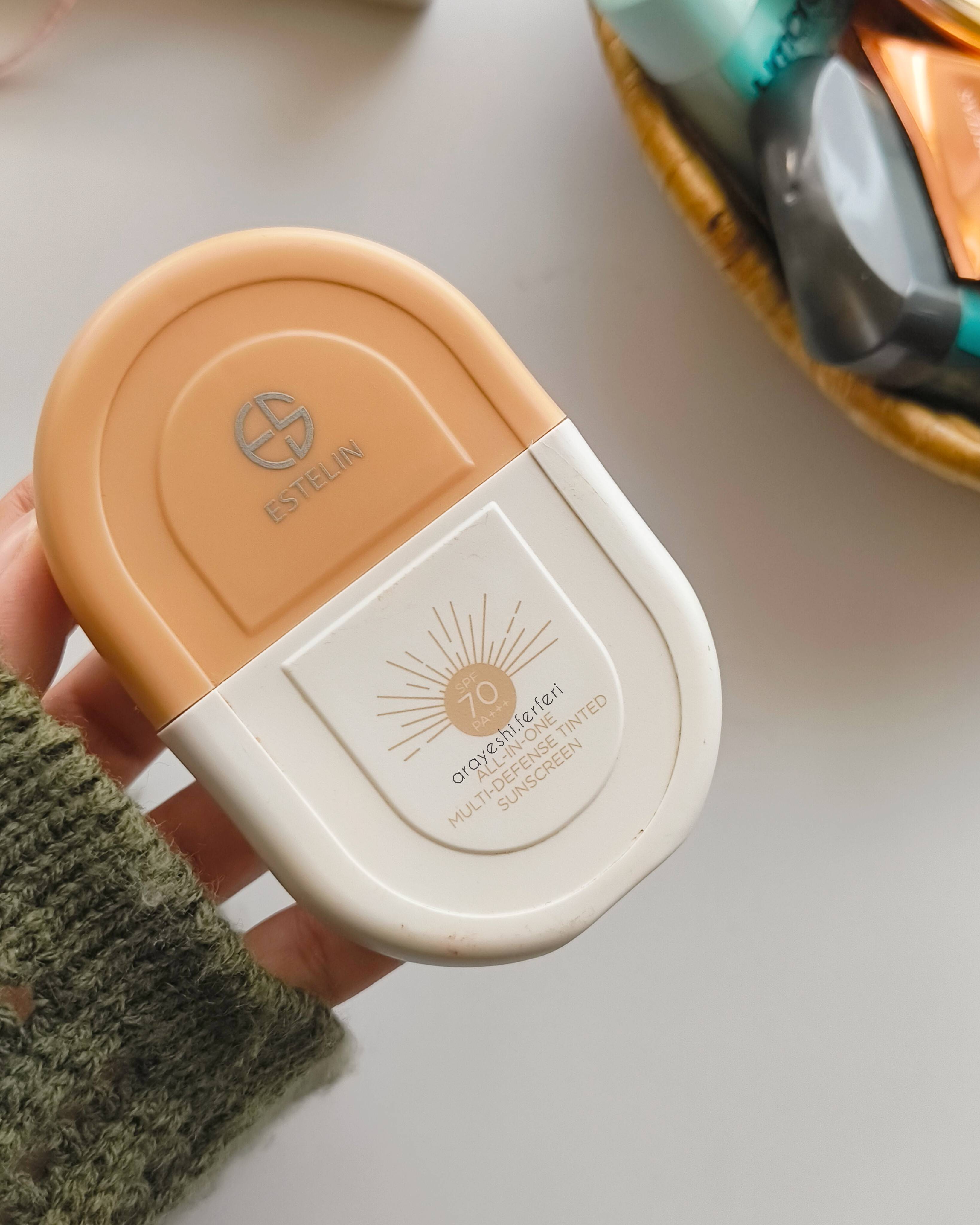 ضدآفتاب رنگی استلین با spf70